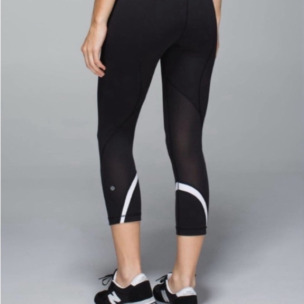 Lululemon Leggings Inspire Crop Black White Capri Mid Rise 6